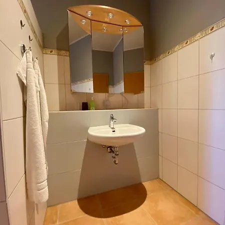 Dehn 3* بار دوركهايم